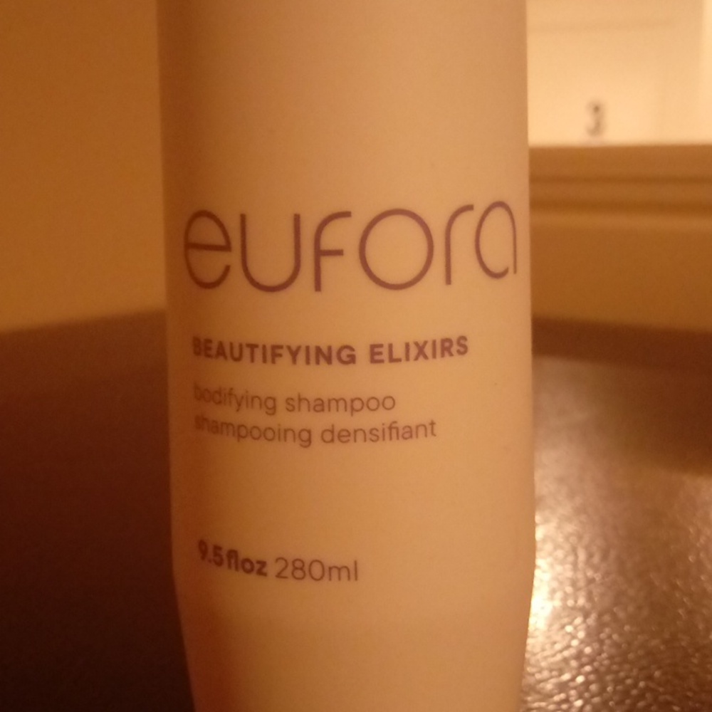 Beautifying Elixirs Bodifying Shampoo - White